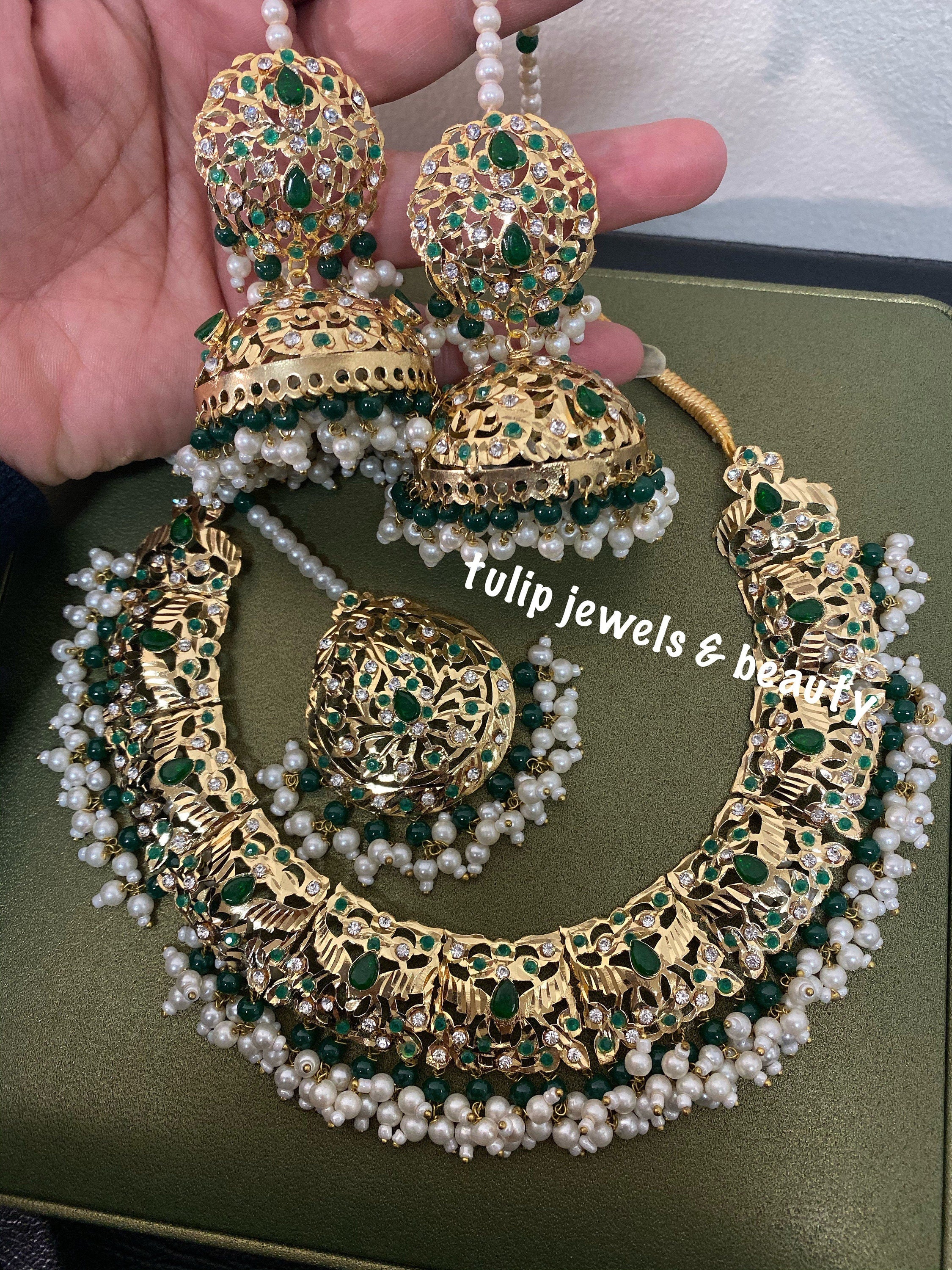 Indian Jewelry Set – Hyderabadi Emerald Necklace, Earrings and Tikka