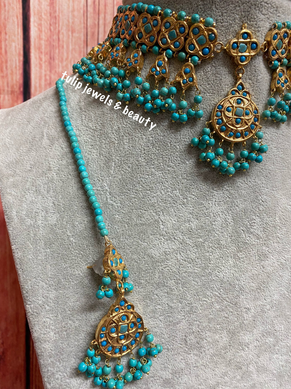 Gold plated thappa set. Choker and earrings jewellery set, indian Jewellery, pakistani Jewellery.  Turquoise jewellery