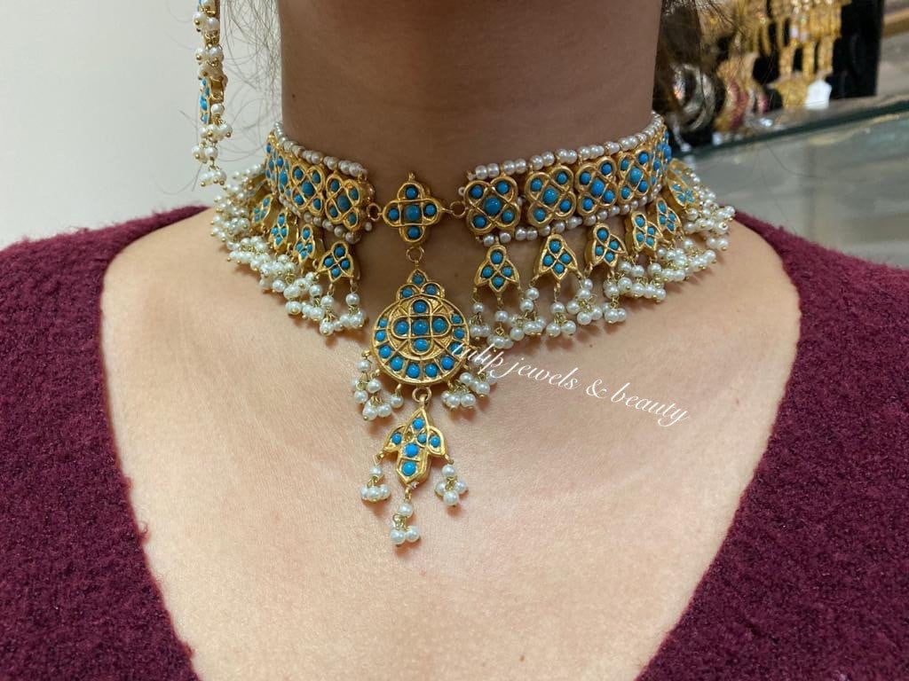 Gold plated thappa set Choker and earrings jewellery set, indian Jewellery, pakistani Jewellery.  Turquoise jewellery indian jewelry bespoke