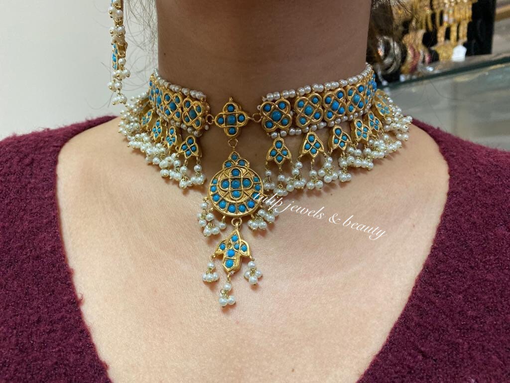 Gold plated thappa set. Choker and earrings jewellery set, indian Jewellery, pakistani Jewellery.  Turquoise jewellery