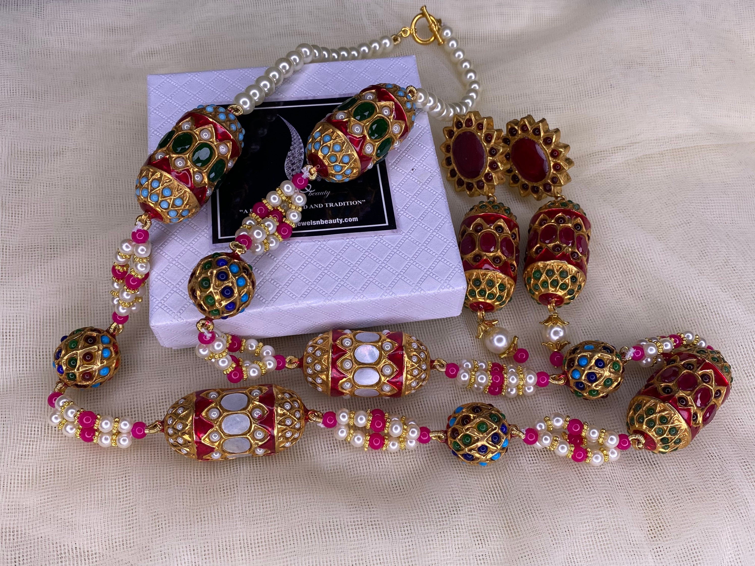 Gift for her / women christmas gift, Gold Plated Thappa Kundan Mala & Earrings Indian Pakistani Jewelry Set / Maroon jewellery