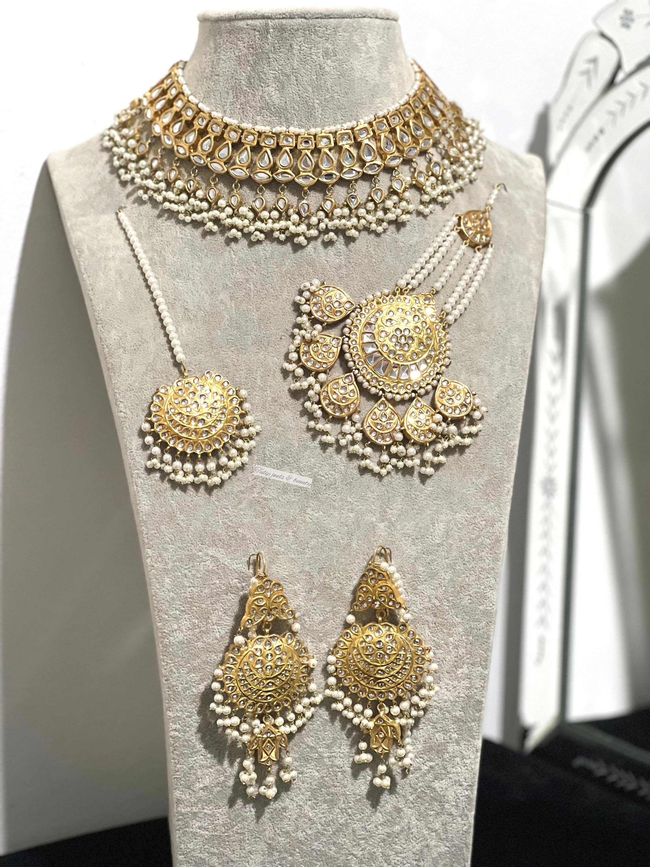 24ct Gold Plated Kundan Bridal Jewelry Set: Necklace, Earrings, Tika & Jhummar