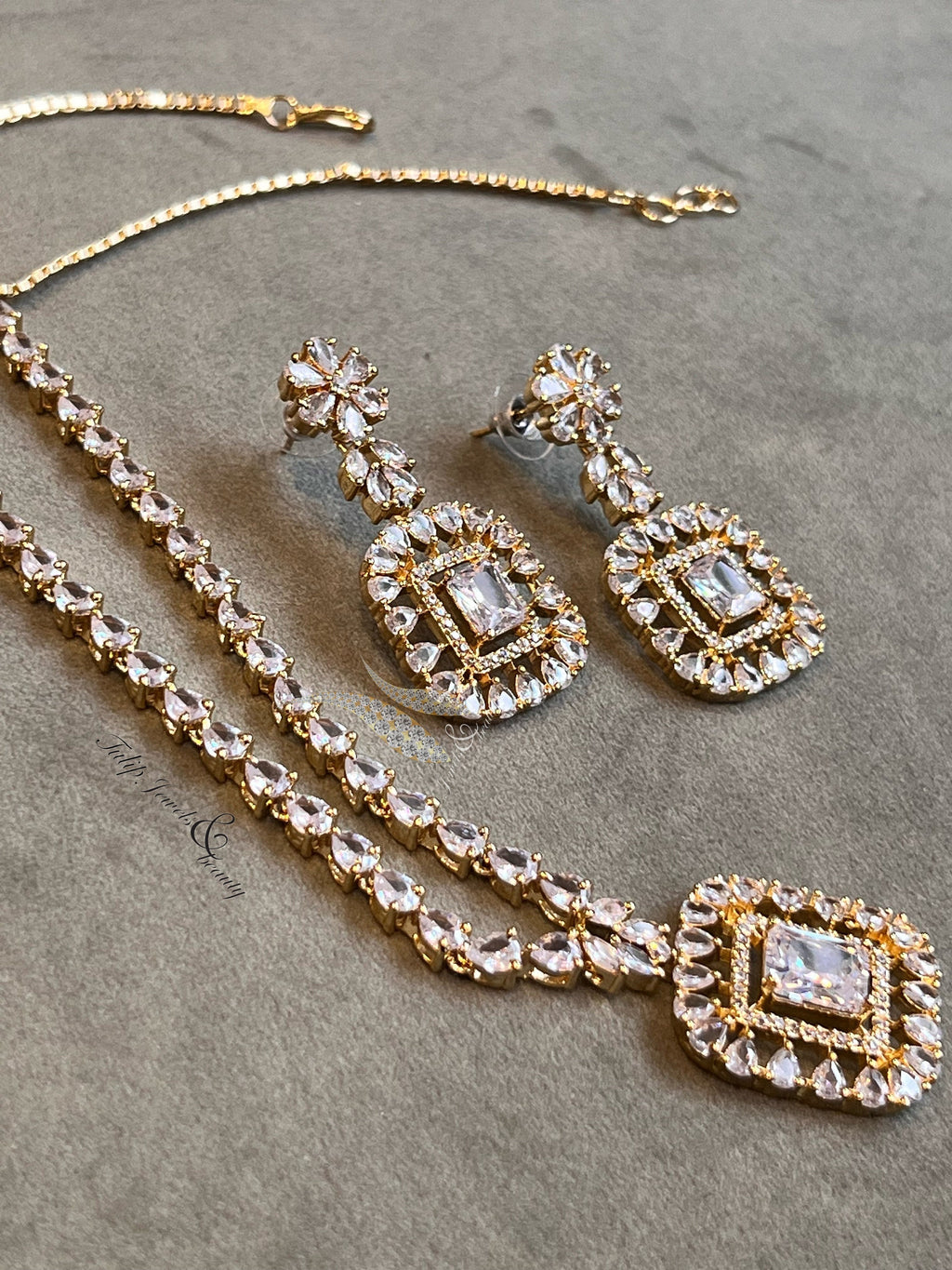 Gift for women, christmas gift for her, Indian Bridal Cubic Zirconia Necklace Set: Gold Plated Wedding Jewelry