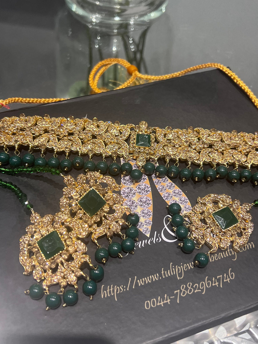 Emerald & Champagne Stone Pakistani Jewelry Set: Gold Choker, Studs, Tikkah