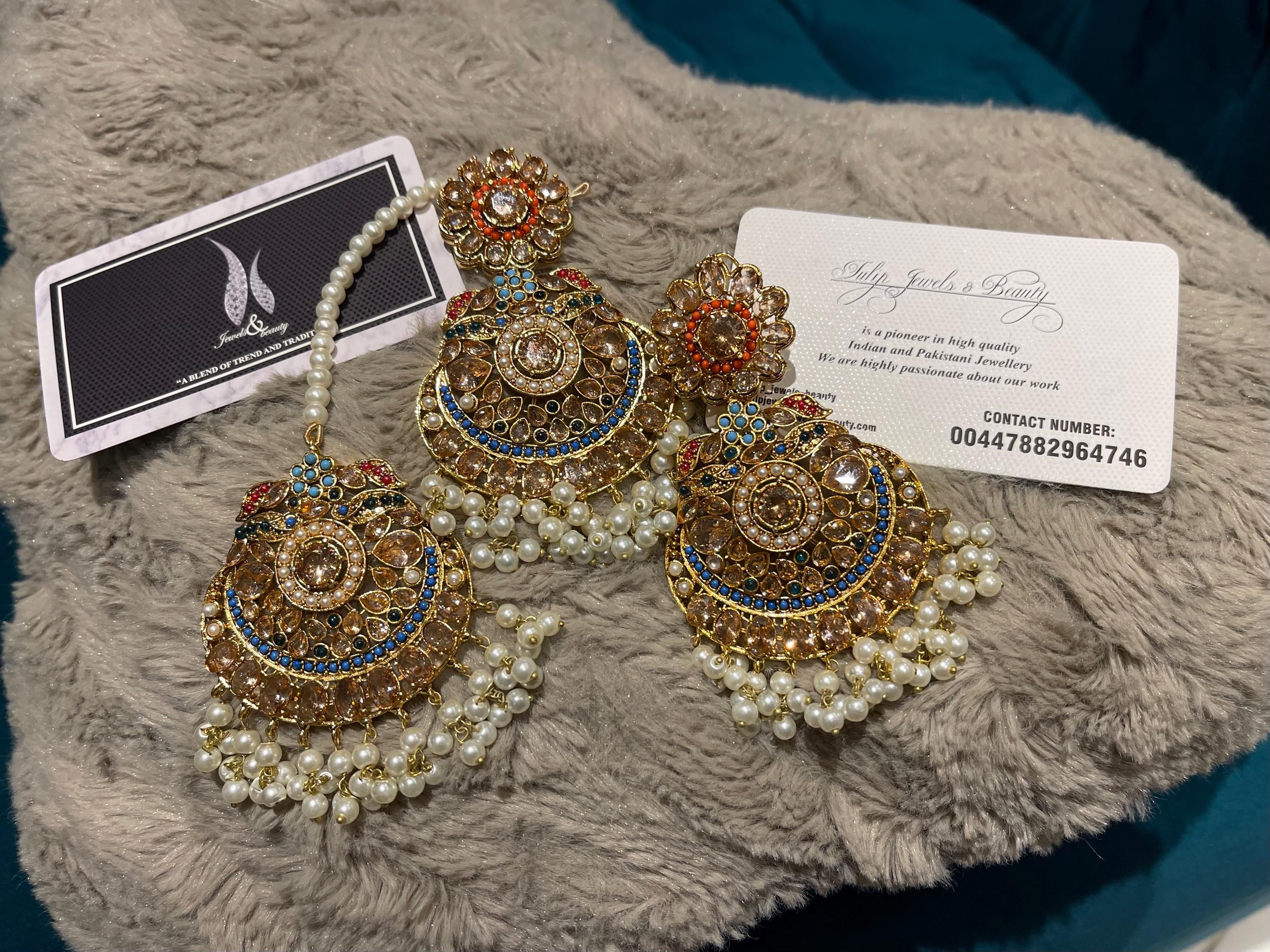 Earrings and tikka jewellery set, Indian jewelry, Pakistani Jewellery, sabyasachi inspired,