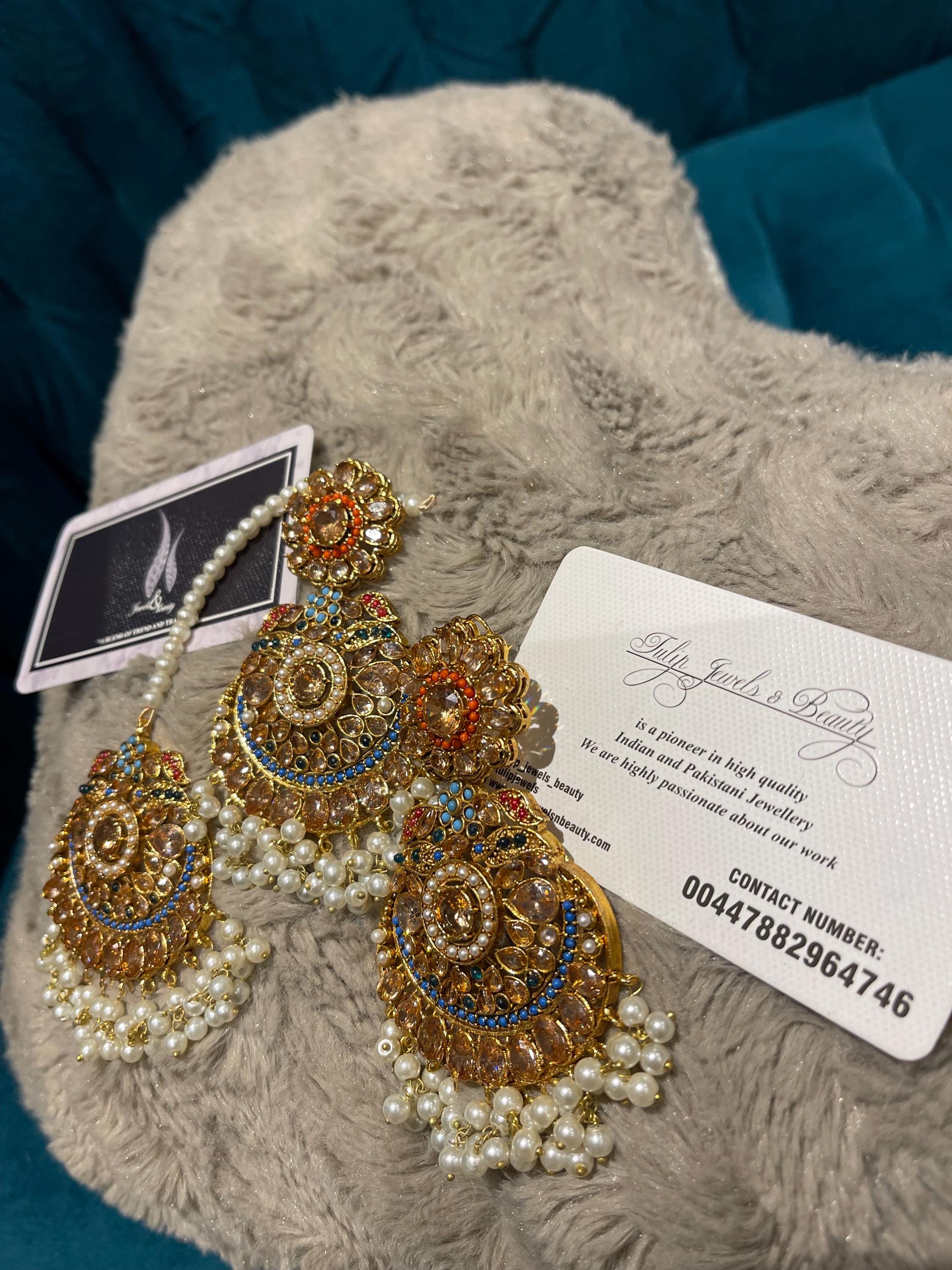 Earrings and tikka jewellery set, Indian jewelry, Pakistani Jewellery, sabyasachi inspired,