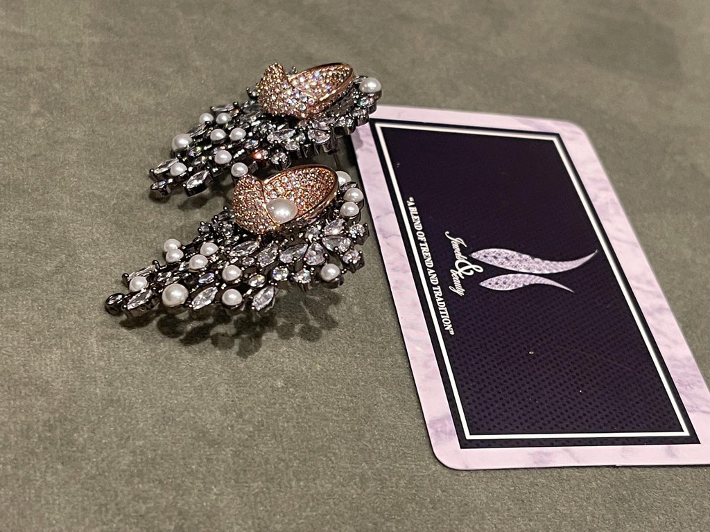 Victorian Pearl Stud Earrings: Indian Style Shell Design