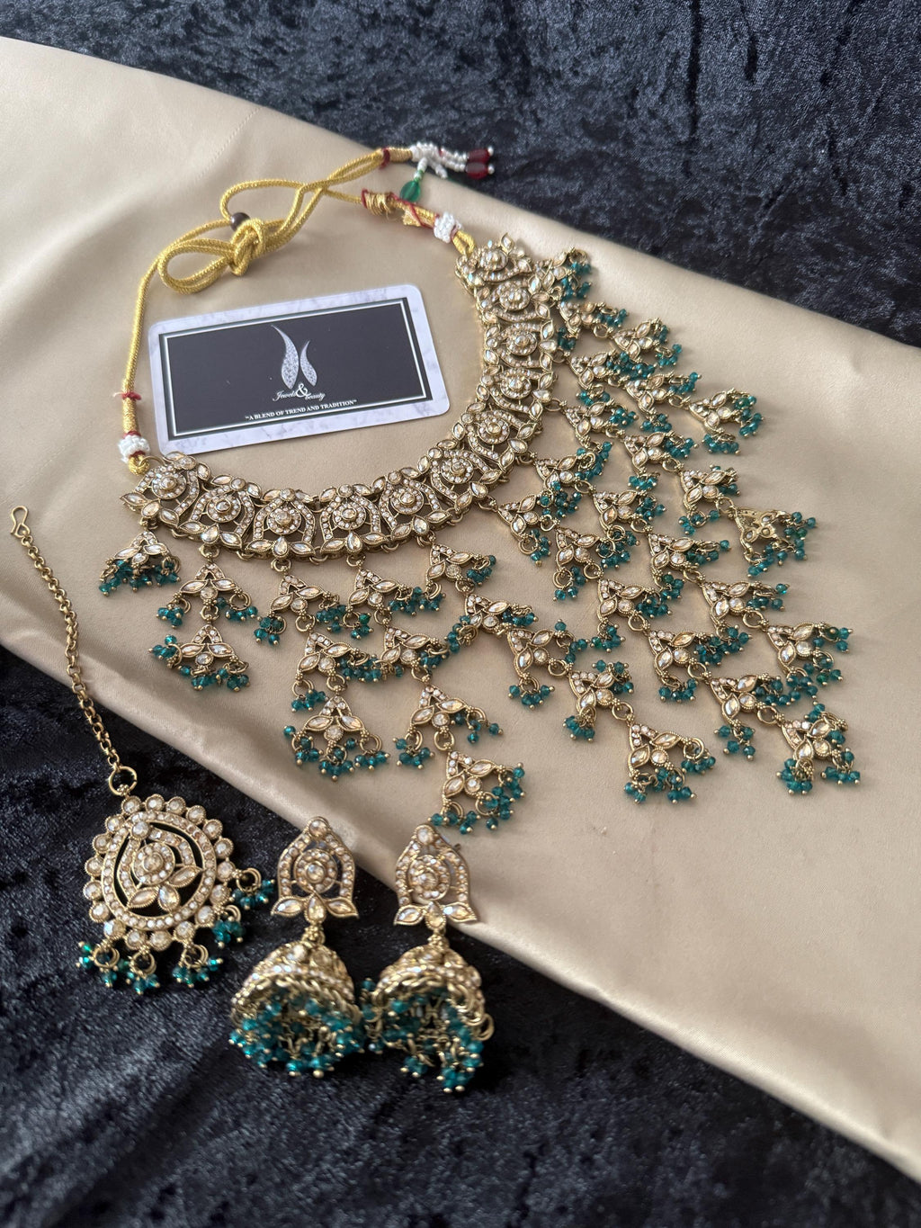Polki choker jhumki and tikka set antique polish Green jewellery set , Indian jewelry Pakistani jewellery  Jhumki Earrings,