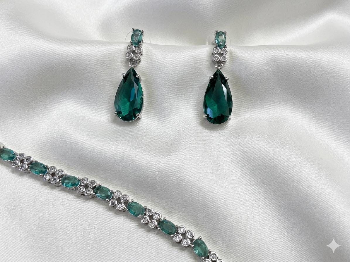 Green Crystal Bridal Jewelry Set, Teardrop Necklace and Earrings Set, green Wedding Jewelry, Bridesmaid Gift, Silver Statement Necklace